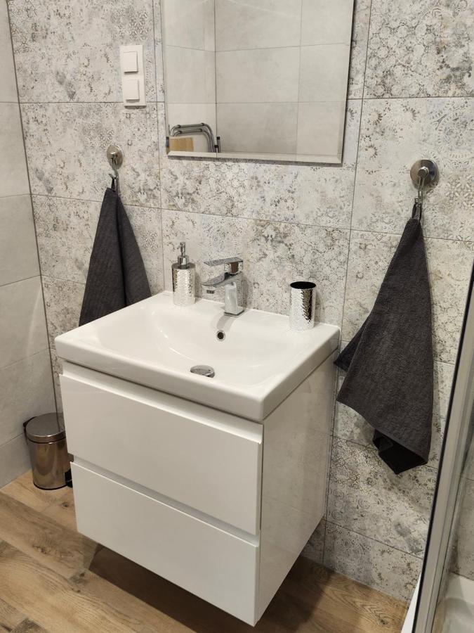 Dwa Jelonki, Ul Sciegiennego, Centrum, Garaz, Ogrodek Kielce Exteriör bild