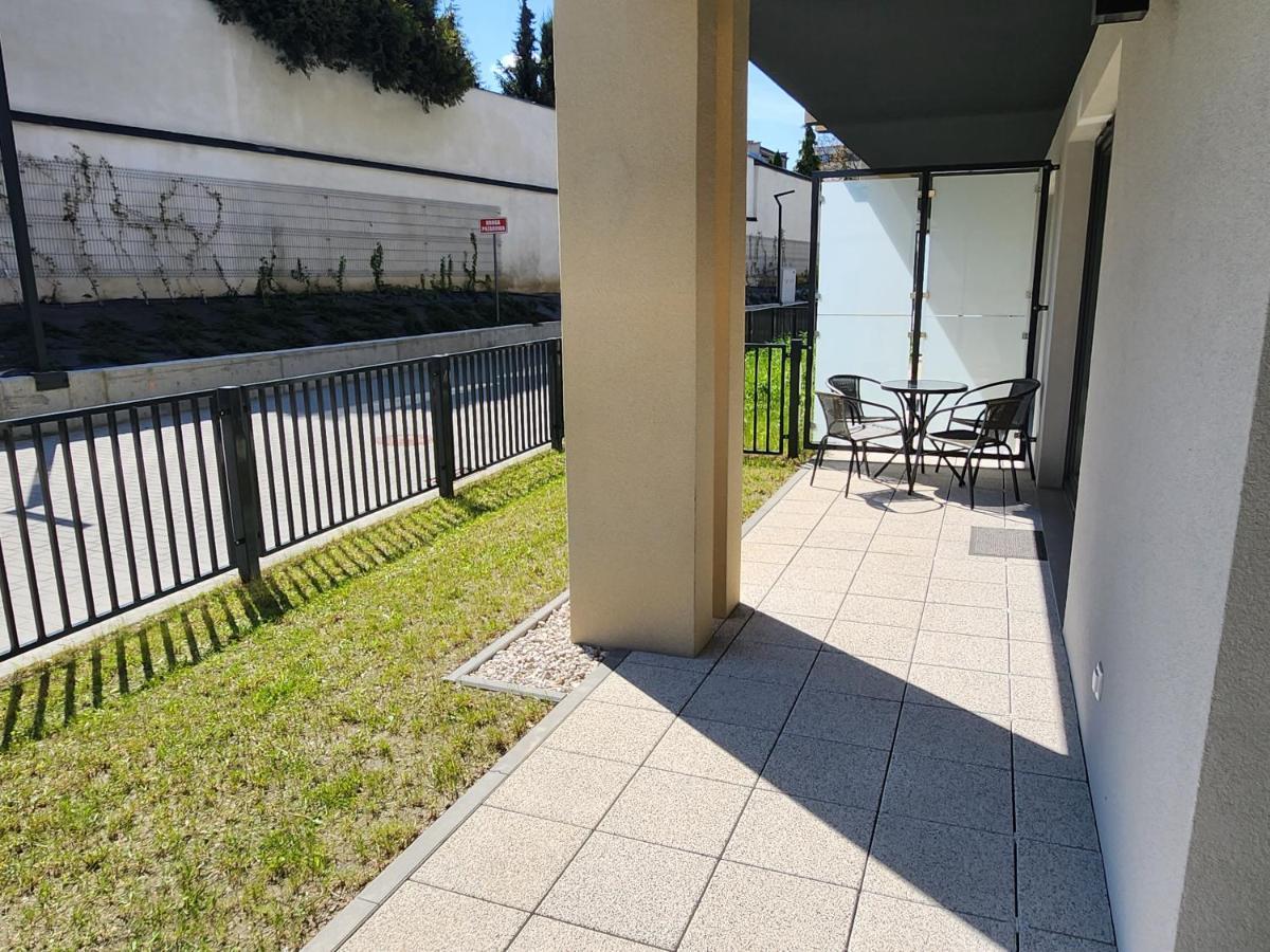 Dwa Jelonki, Ul Sciegiennego, Centrum, Garaz, Ogrodek Kielce Exteriör bild
