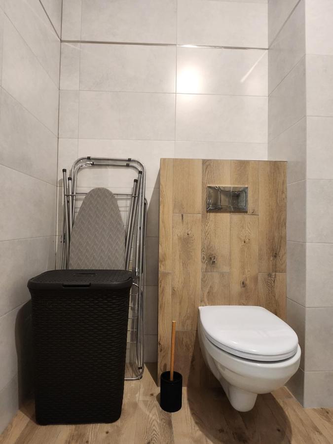 Dwa Jelonki, Ul Sciegiennego, Centrum, Garaz, Ogrodek Kielce Exteriör bild